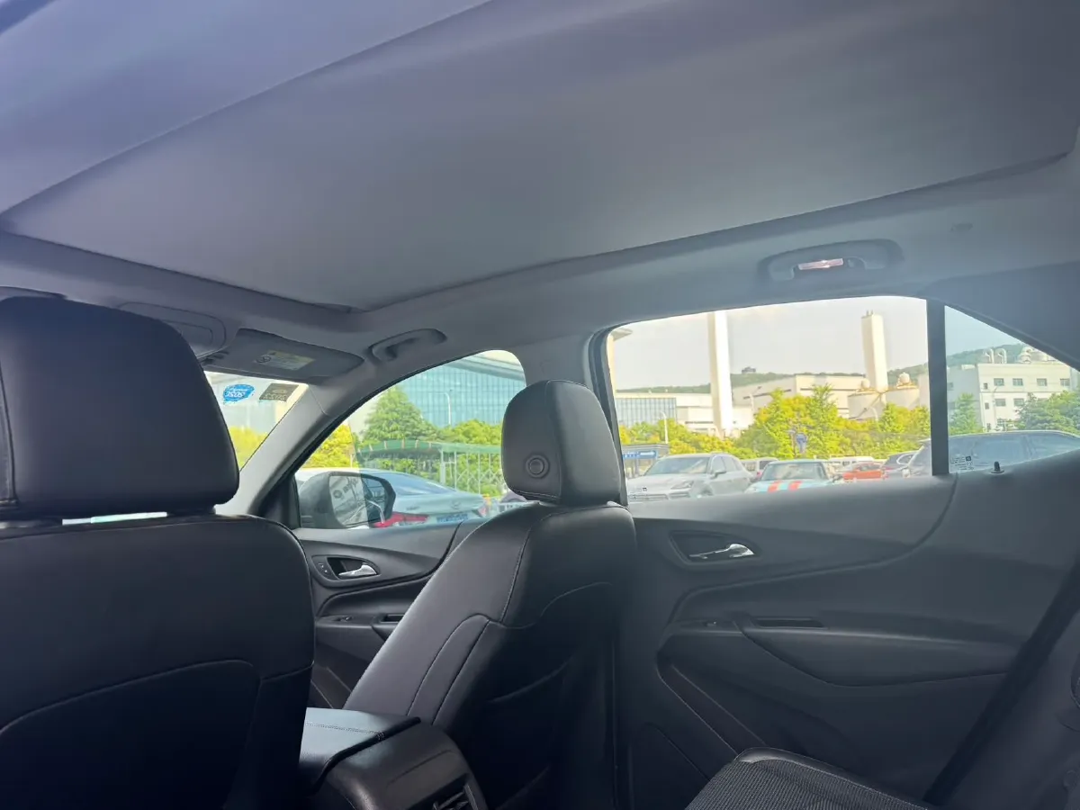 2018 Chevrolet Equinox 1.5T 180HP L4 6AT,autocango,china used car exporter,china ev exporter,chinese used car exporter,chinese used ev exporter