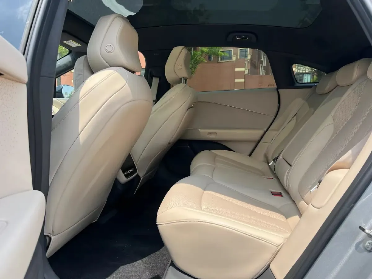 2024 Xpeng P7+ BEV 76.3KWH,autocango,china used car exporter,china ev exporter,chinese used car exporter,chinese used ev exporter