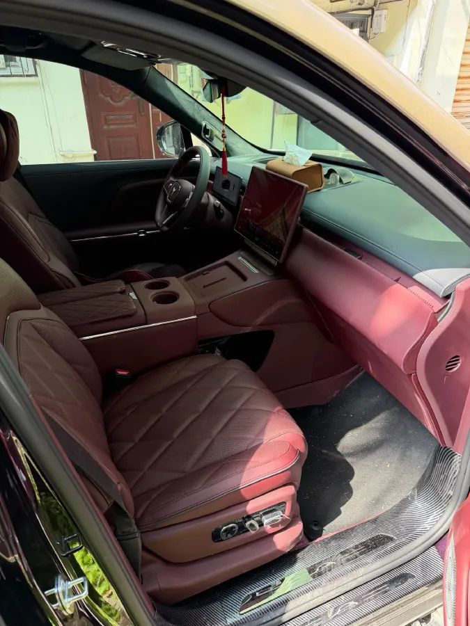 2026 Voyah 9L 1.5T 150HP L4 PHEV,autocango,china used car exporter,china ev exporter,chinese used car exporter,chinese used ev exporter