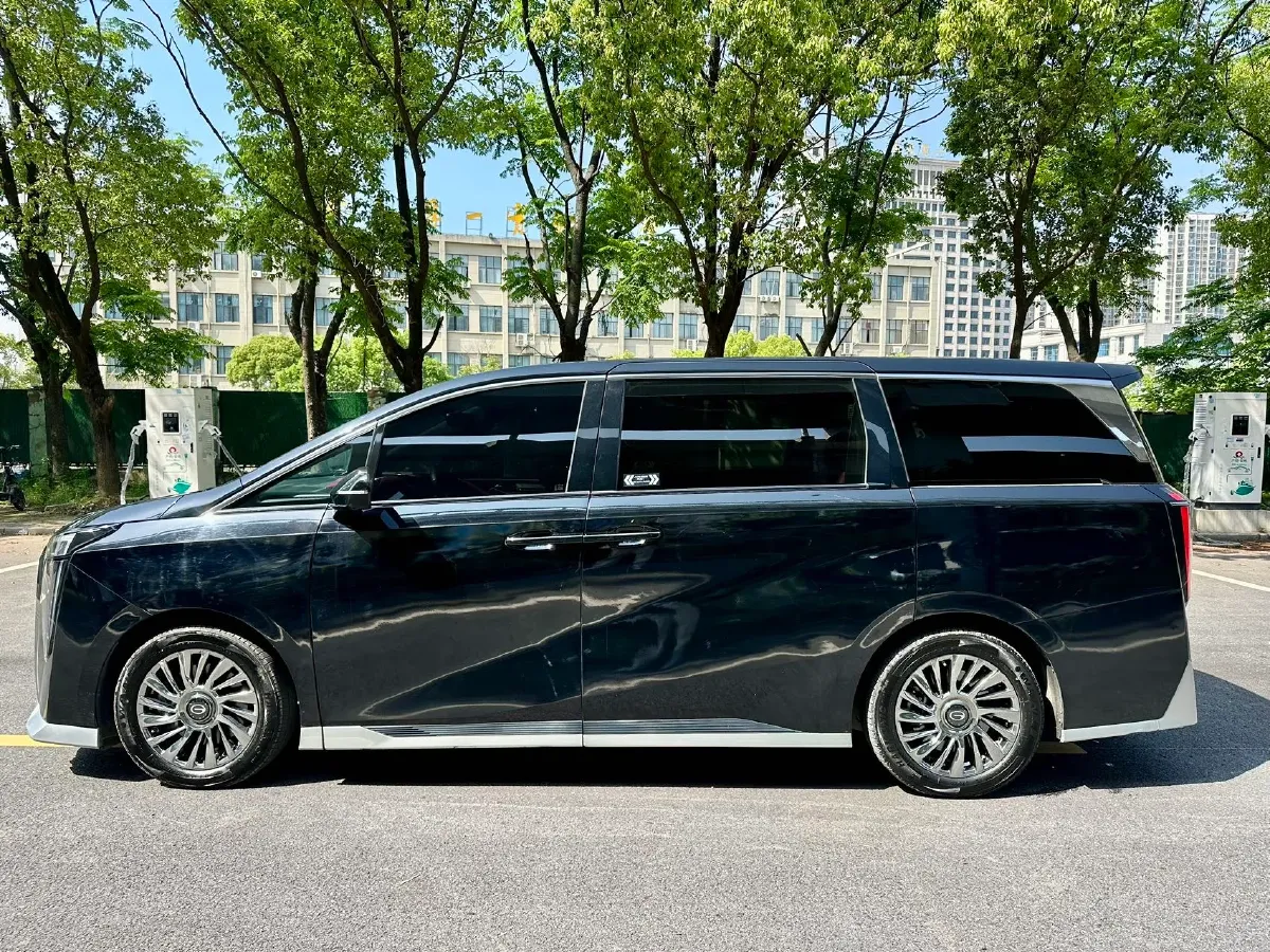 2023 GAC Trumpchi M8 2.0T 252HP L4 8AT,autocango,china used car exporter,china ev exporter,chinese used car exporter,chinese used ev exporter