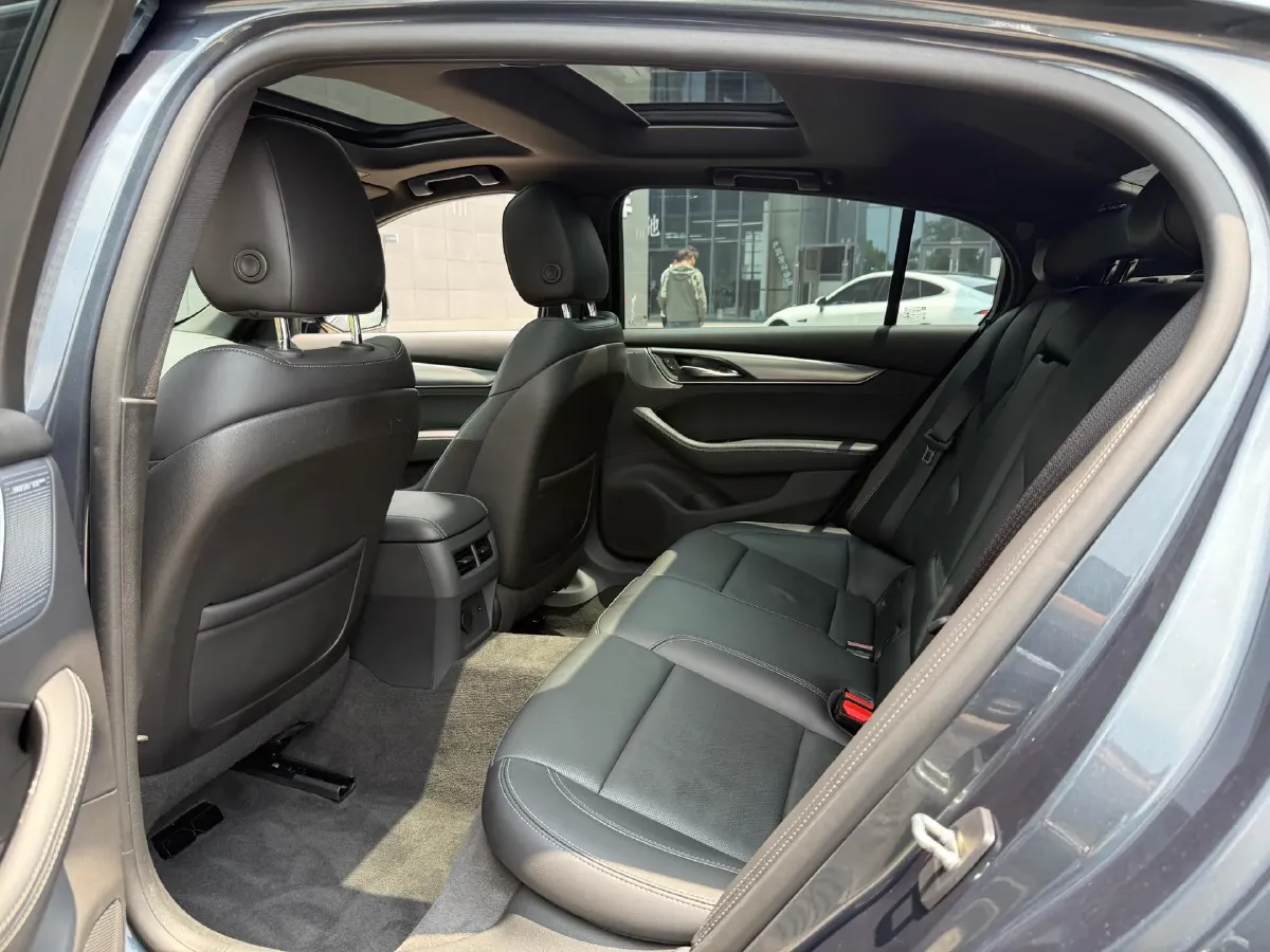 2021 Cadillac CT5 2.0T 237HP L4 10AT,autocango,china used car exporter,china ev exporter,chinese used car exporter,chinese used ev exporter