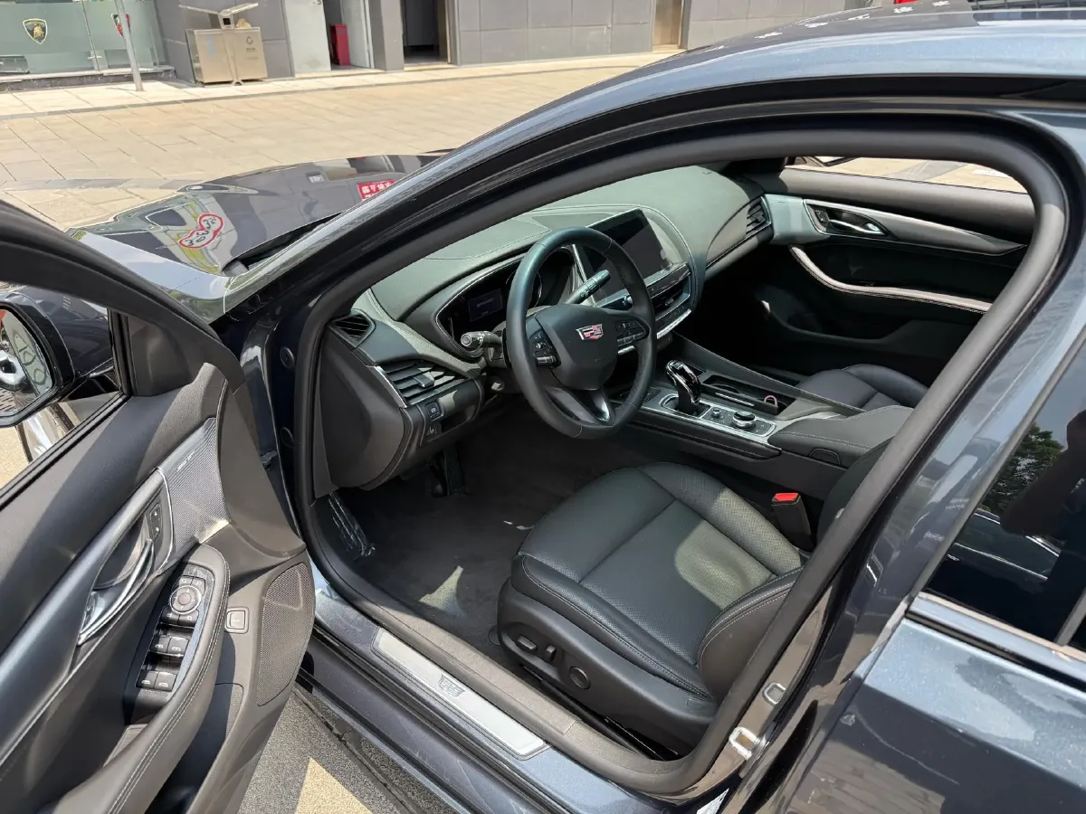 2021 Cadillac CT5 2.0T 237HP L4 10AT,autocango,china used car exporter,china ev exporter,chinese used car exporter,chinese used ev exporter