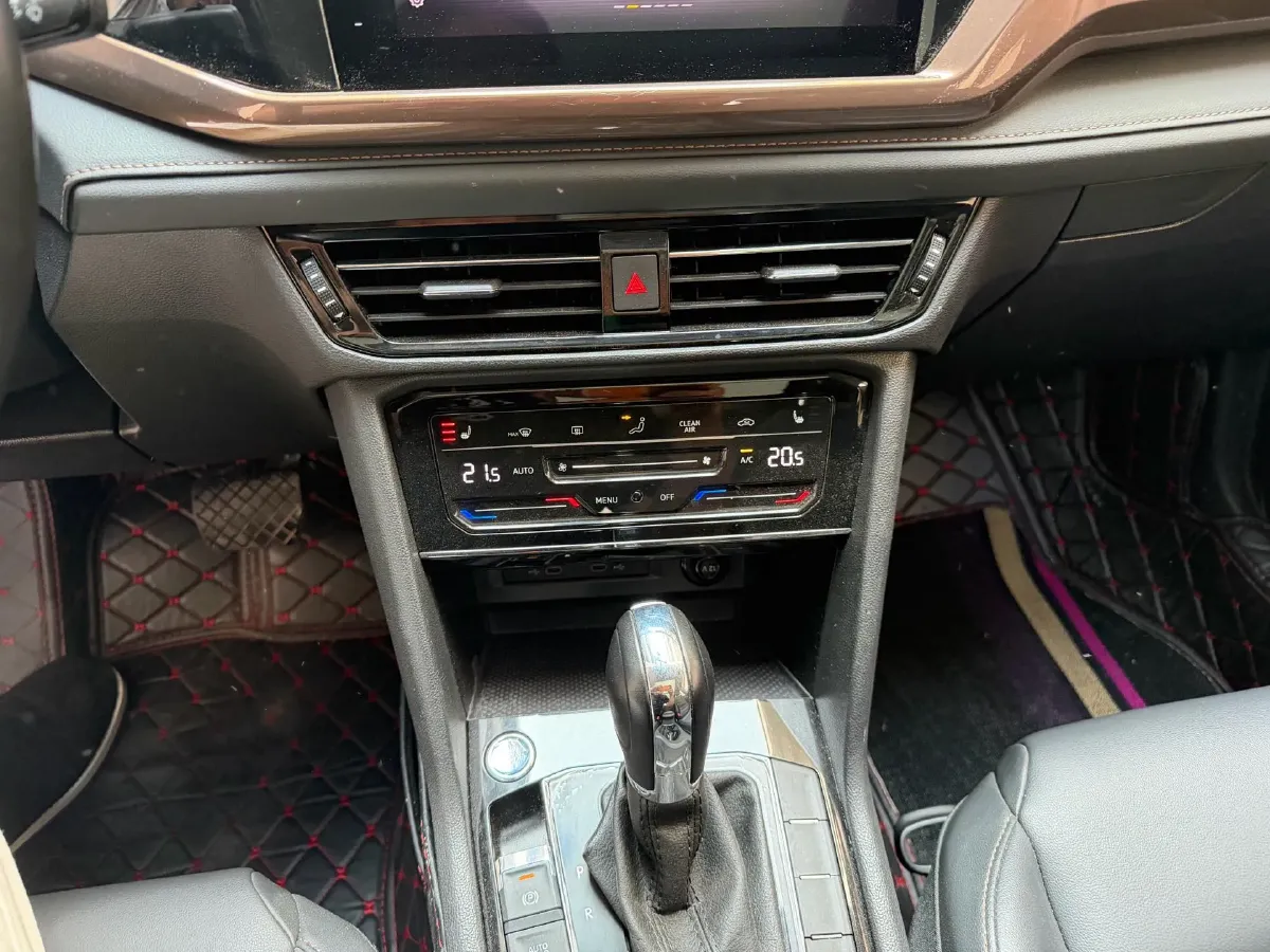 2022 Volkswagen Tharu 1.4T 150HP L4 7DCT,autocango,china used car exporter,china ev exporter,chinese used car exporter,chinese used ev exporter