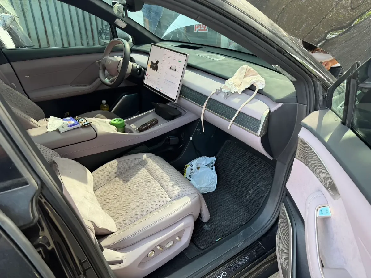 2024 ONVO L60 BEV 60KWH,autocango,china used car exporter,china ev exporter,chinese used car exporter,chinese used ev exporter