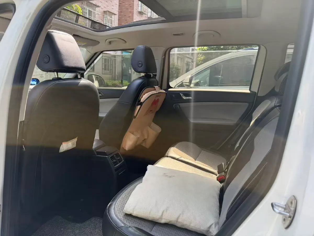 2016 Skoda Yeti 1.4T 150HP L4 7DCT,autocango,china used car exporter,china ev exporter,chinese used car exporter,chinese used ev exporter