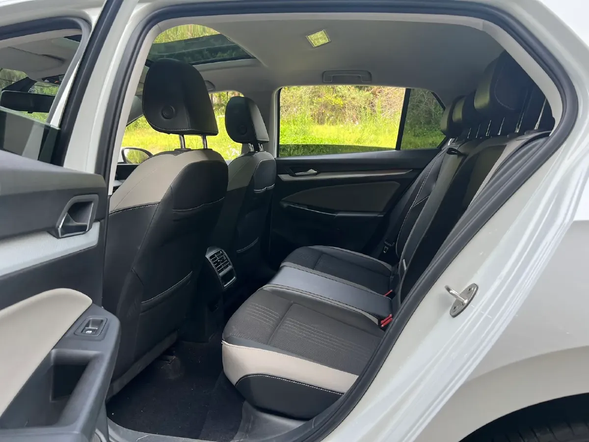 2021 Volkswagen Golf 1.4T 150HP L4 7DCT,autocango,china used car exporter,china ev exporter,chinese used car exporter,chinese used ev exporter