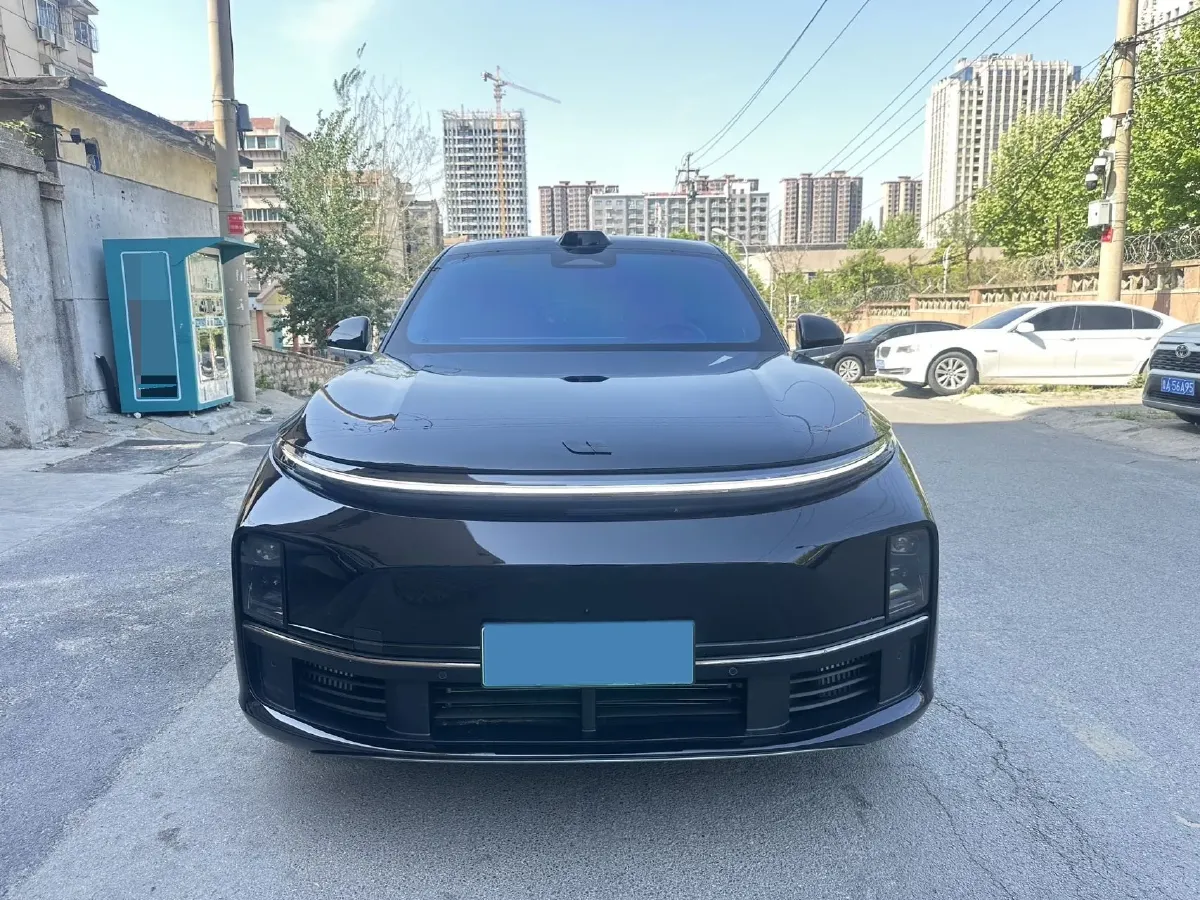 2024 Li L8 Range Extended 154HP REEV 42.8KWH,autocango,china used car exporter,china ev exporter,chinese used car exporter,chinese used ev exporter
