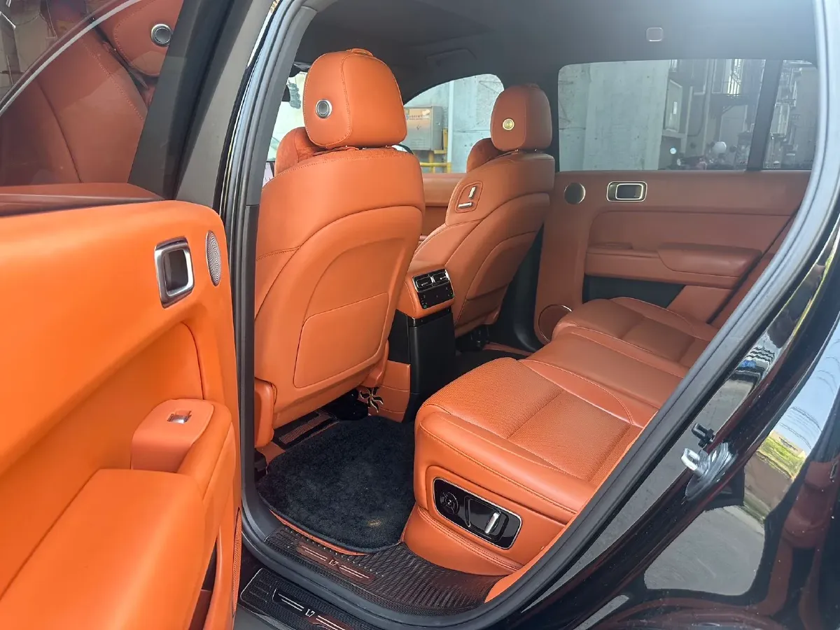 2024 Li L8 Range Extended 154HP REEV 42.8KWH,autocango,china used car exporter,china ev exporter,chinese used car exporter,chinese used ev exporter