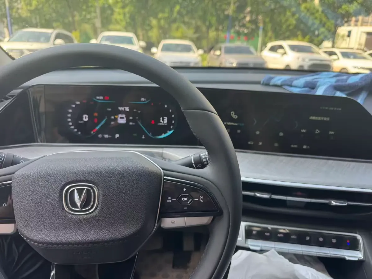 2024 ChangAn Eado 1.4T 160HP L4 7DCT,autocango,china used car exporter,china ev exporter,chinese used car exporter,chinese used ev exporter