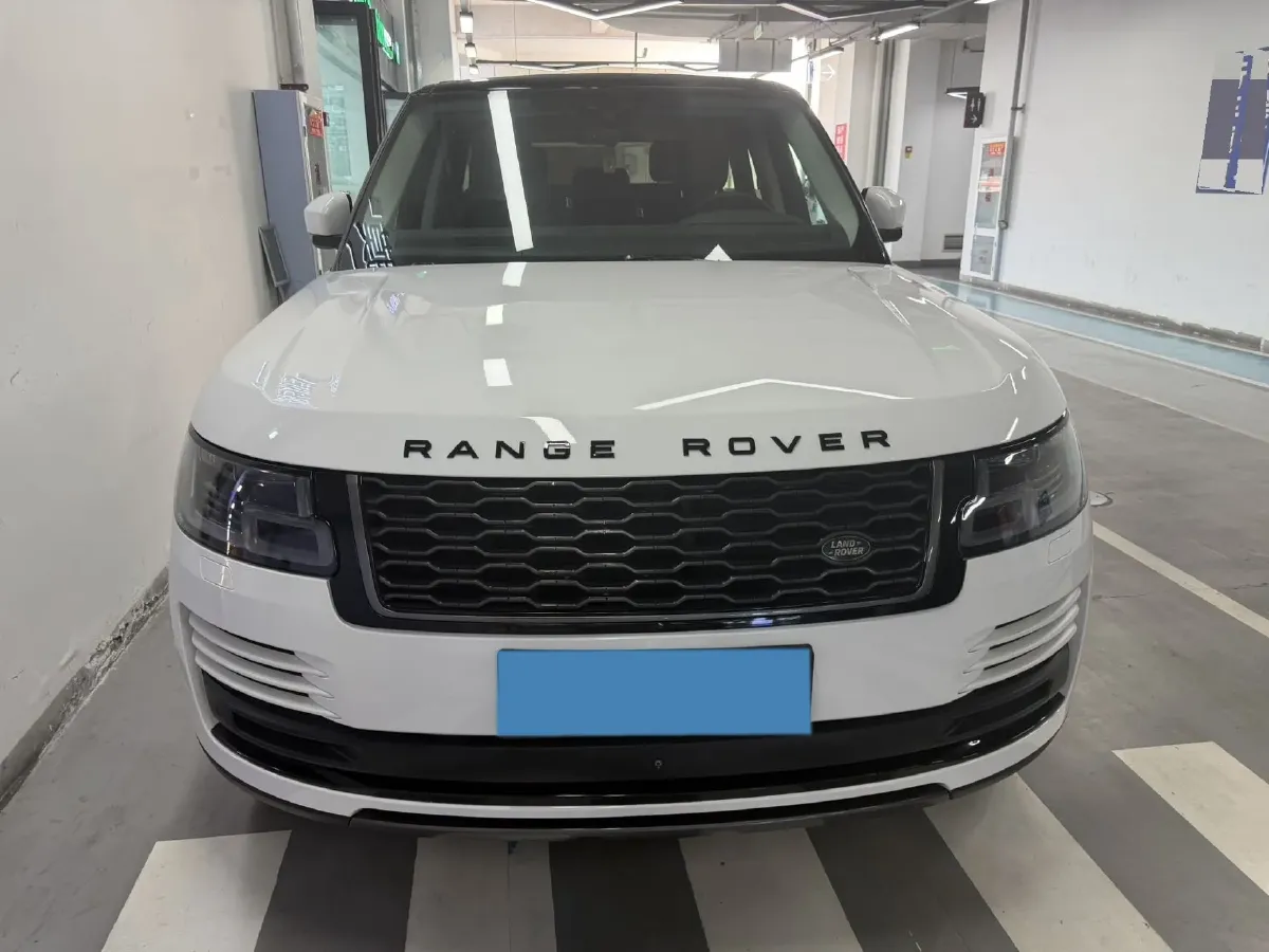 2018 Land Rover Range Rover Evoque 2.0T 241HP L4 9AT,autocango,china used car exporter,china ev exporter,chinese used car exporter,chinese used ev exporter