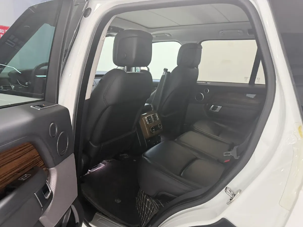 2018 Land Rover Range Rover Evoque 2.0T 241HP L4 9AT,autocango,china used car exporter,china ev exporter,chinese used car exporter,chinese used ev exporter