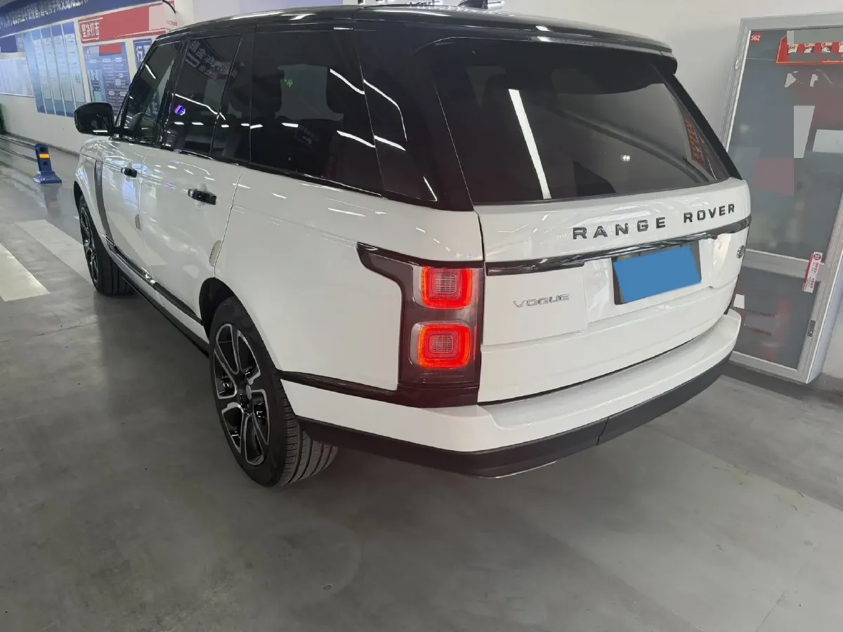 2018 Land Rover Range Rover Evoque 2.0T 241HP L4 9AT,autocango,china used car exporter,china ev exporter,chinese used car exporter,chinese used ev exporter
