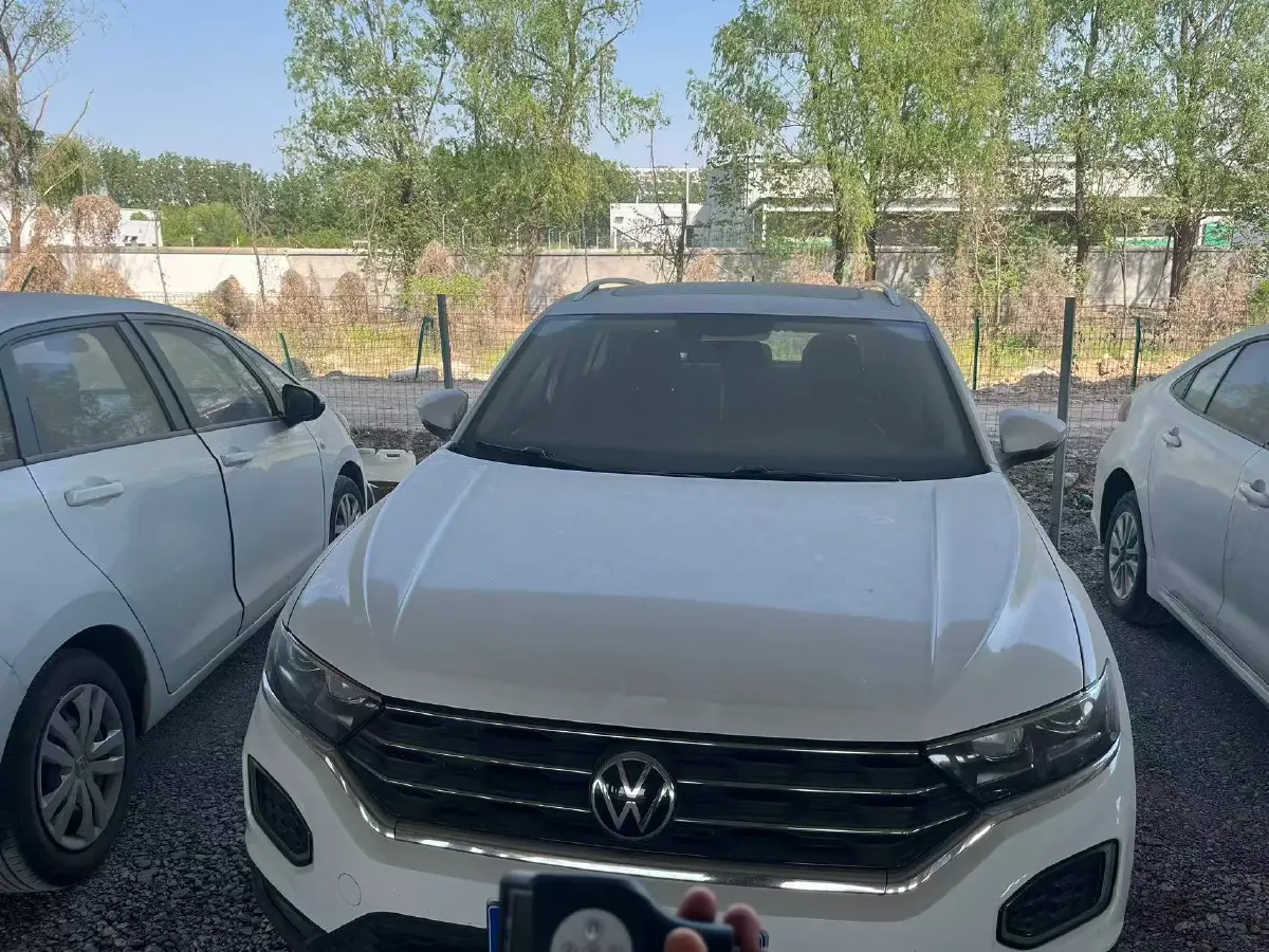 2022 Volkswagen T-Roc 1.4T 150HP L4 7DCT,autocango,china used car exporter,china ev exporter,chinese used car exporter,chinese used ev exporter