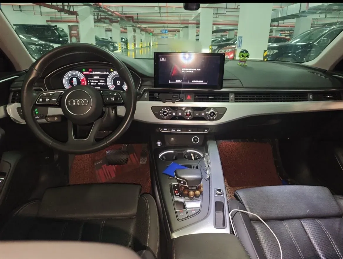 2020 Audi A4L 2.0T 190HP L4 7DCT,autocango,china used car exporter,china ev exporter,chinese used car exporter,chinese used ev exporter