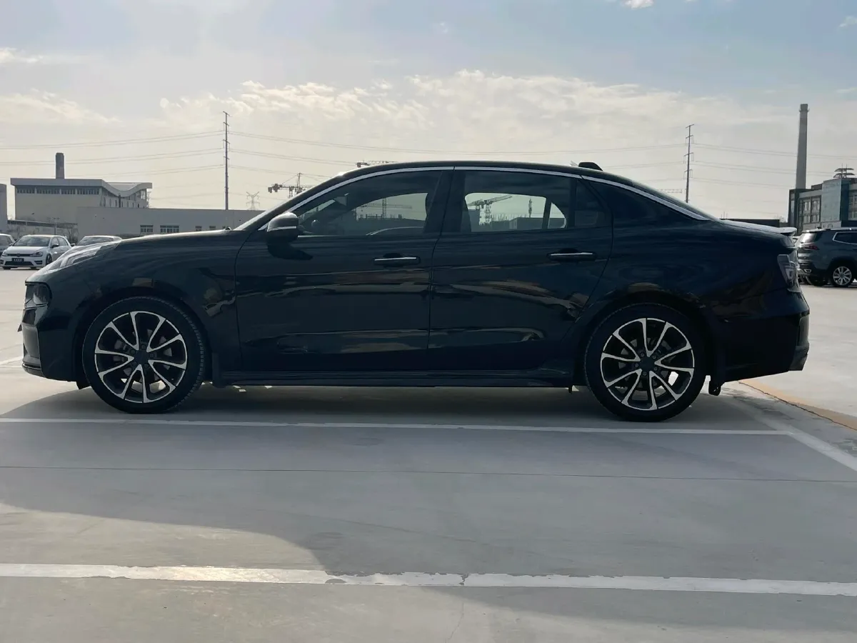 2019 Qoros 5 1.6T 197HP L4 7DCT,autocango,china used car exporter,china ev exporter,chinese used car exporter,chinese used ev exporter