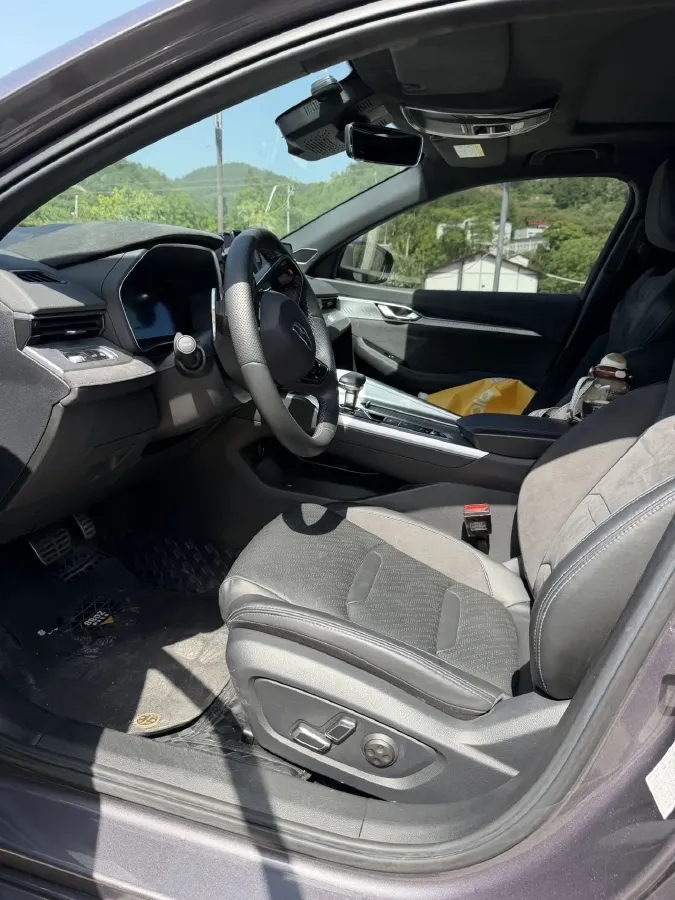 2024 Geely Preface 2.0T 190HP L4 7DCT,autocango,china used car exporter,china ev exporter,chinese used car exporter,chinese used ev exporter