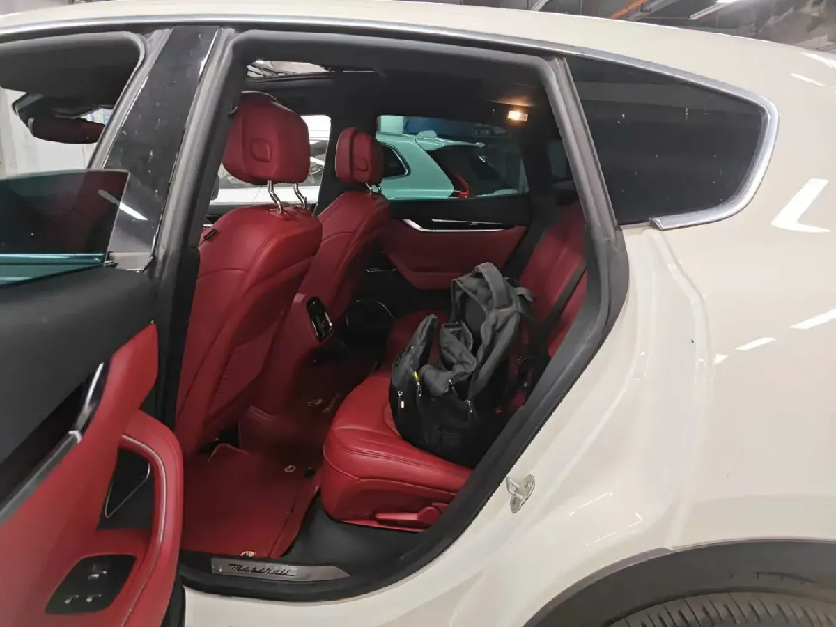 2019 Maserati Levante 3.0T 350HP V6 8AT,autocango,china used car exporter,china ev exporter,chinese used car exporter,chinese used ev exporter