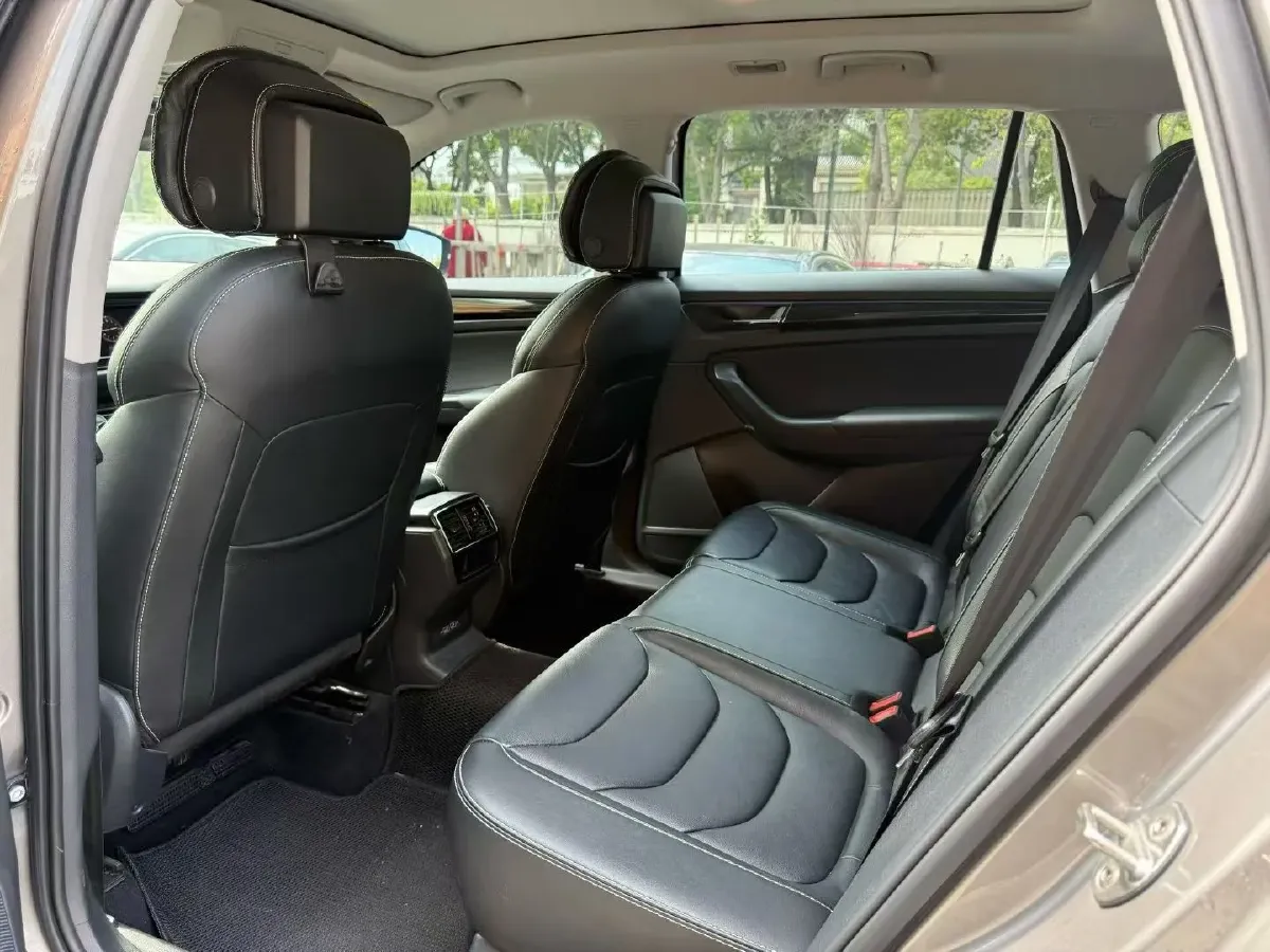 2019 Chevrolet Equinox 2.0T 260HP L4 9AT,autocango,china used car exporter,china ev exporter,chinese used car exporter,chinese used ev exporter