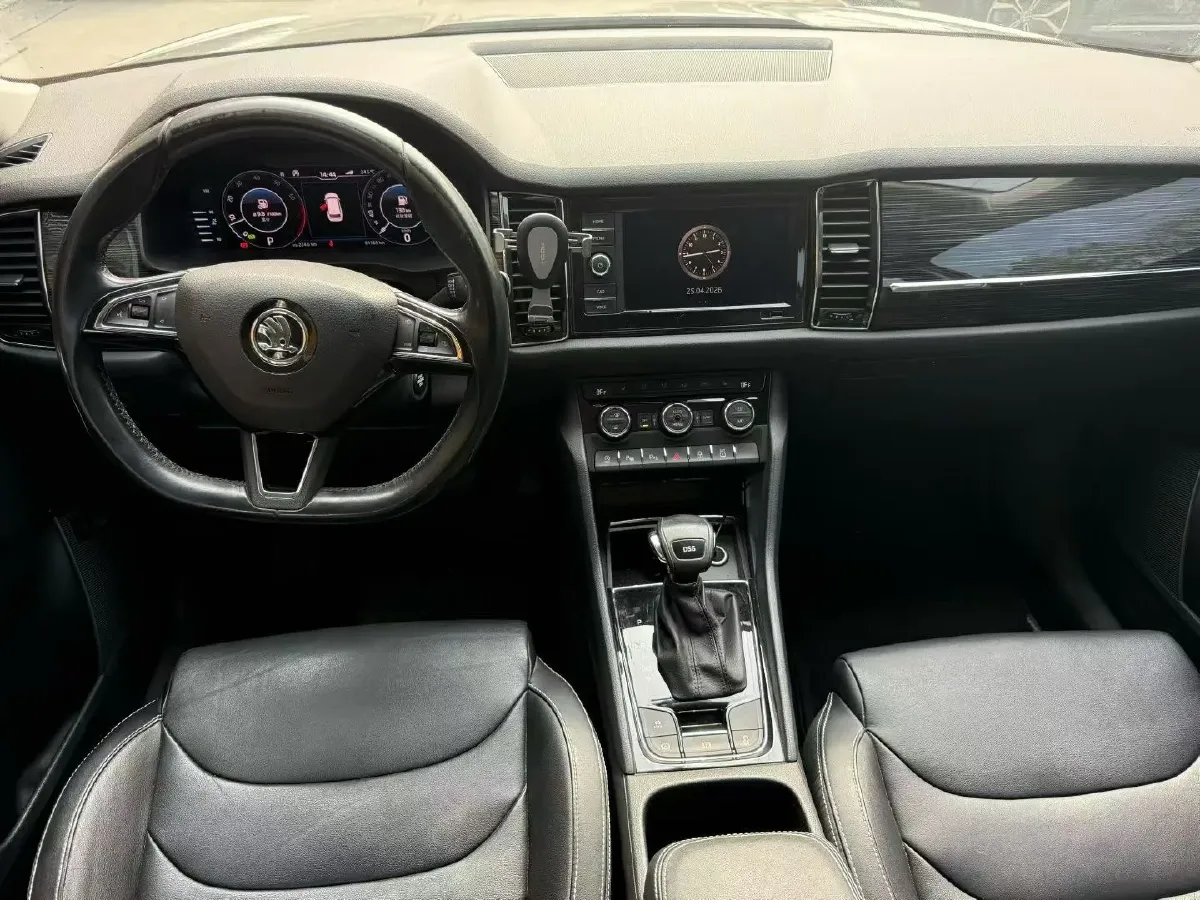 2019 Chevrolet Equinox 2.0T 260HP L4 9AT,autocango,china used car exporter,china ev exporter,chinese used car exporter,chinese used ev exporter