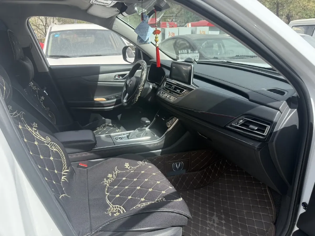 2022 ChangAn CS75 1.5T 180HP L4 7DCT,autocango,china used car exporter,china ev exporter,chinese used car exporter,chinese used ev exporter