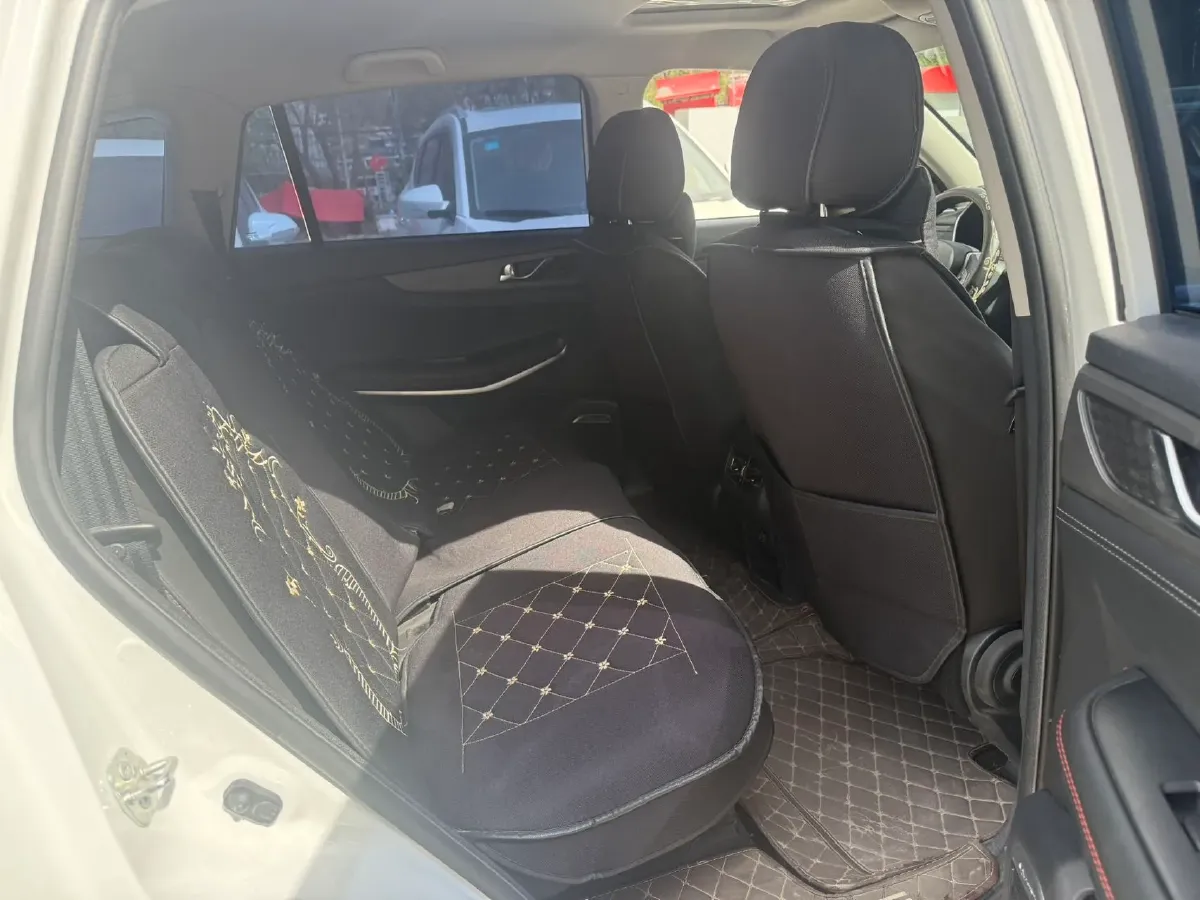 2022 ChangAn CS75 1.5T 180HP L4 7DCT,autocango,china used car exporter,china ev exporter,chinese used car exporter,chinese used ev exporter