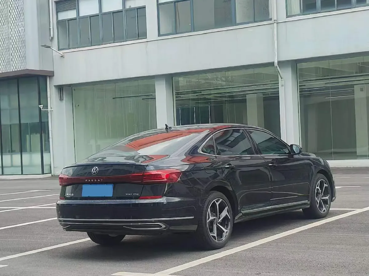 2024 Volkswagen Passat 2.0T 186HP L4 7DCT,autocango,china used car exporter,china ev exporter,chinese used car exporter,chinese used ev exporter