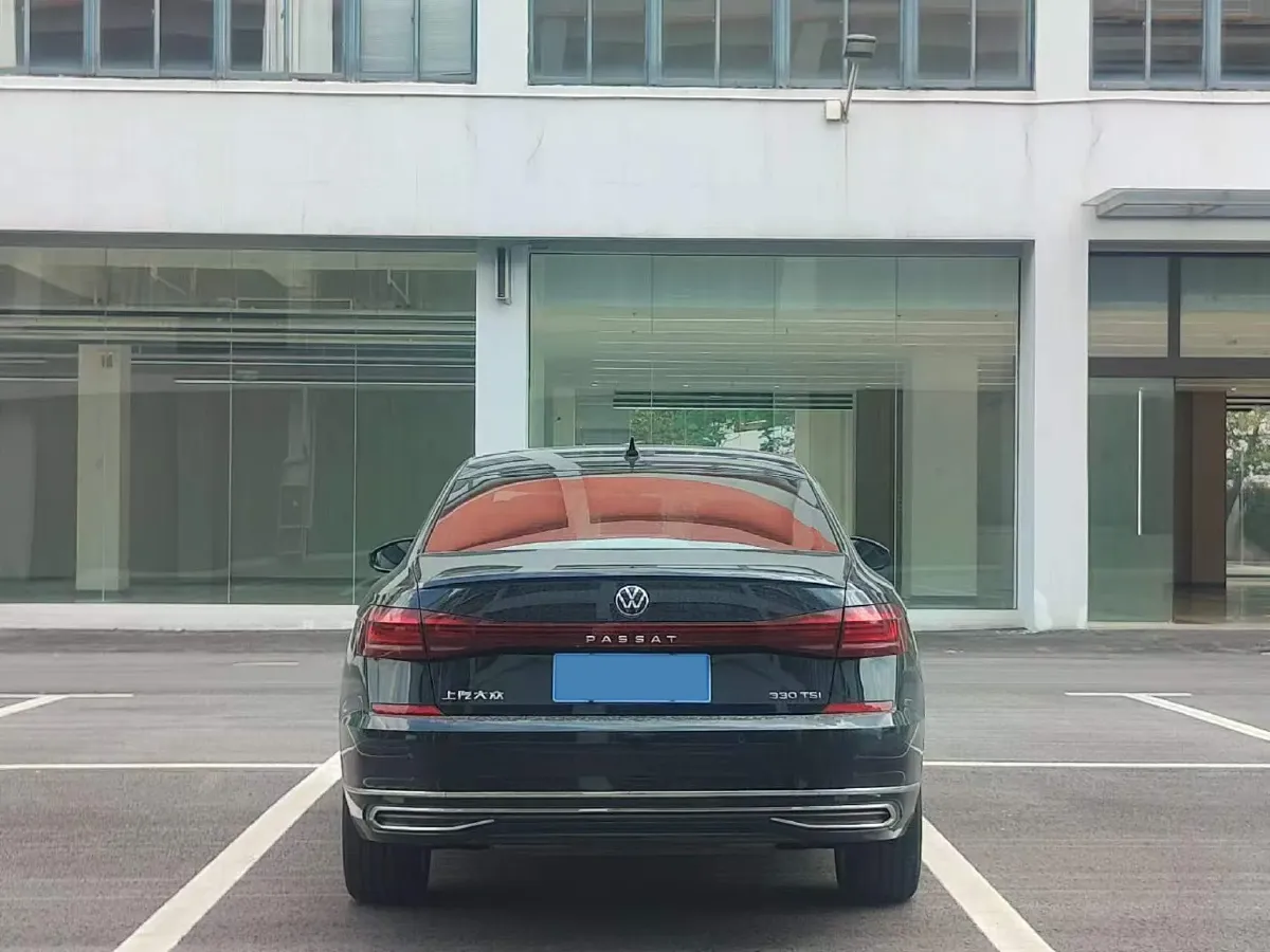 2024 Volkswagen Passat 2.0T 186HP L4 7DCT,autocango,china used car exporter,china ev exporter,chinese used car exporter,chinese used ev exporter