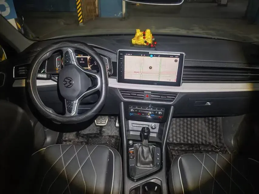 2024 Volkswagen Tiguan L 2.0T 186HP L4 7DCT,autocango,china used car exporter,china ev exporter,chinese used car exporter,chinese used ev exporter
