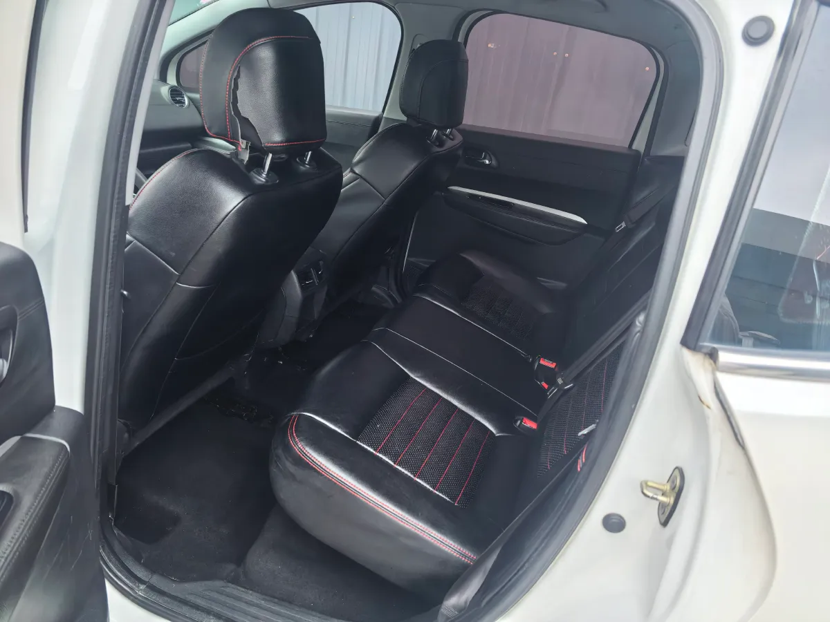 2018 Peugeot 3008 1.6T 167HP L4 6AT,autocango,china used car exporter,china ev exporter,chinese used car exporter,chinese used ev exporter