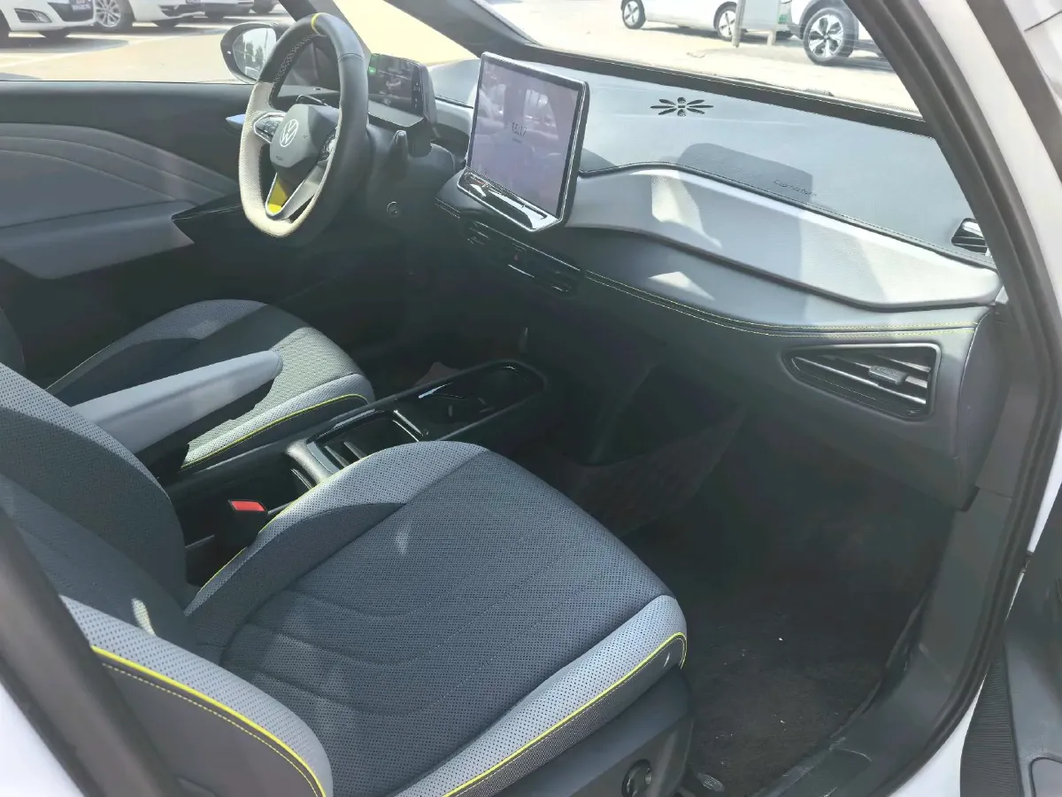 2025 Volkswagen ID.3 BEV 52.8KWH,autocango,china used car exporter,china ev exporter,chinese used car exporter,chinese used ev exporter