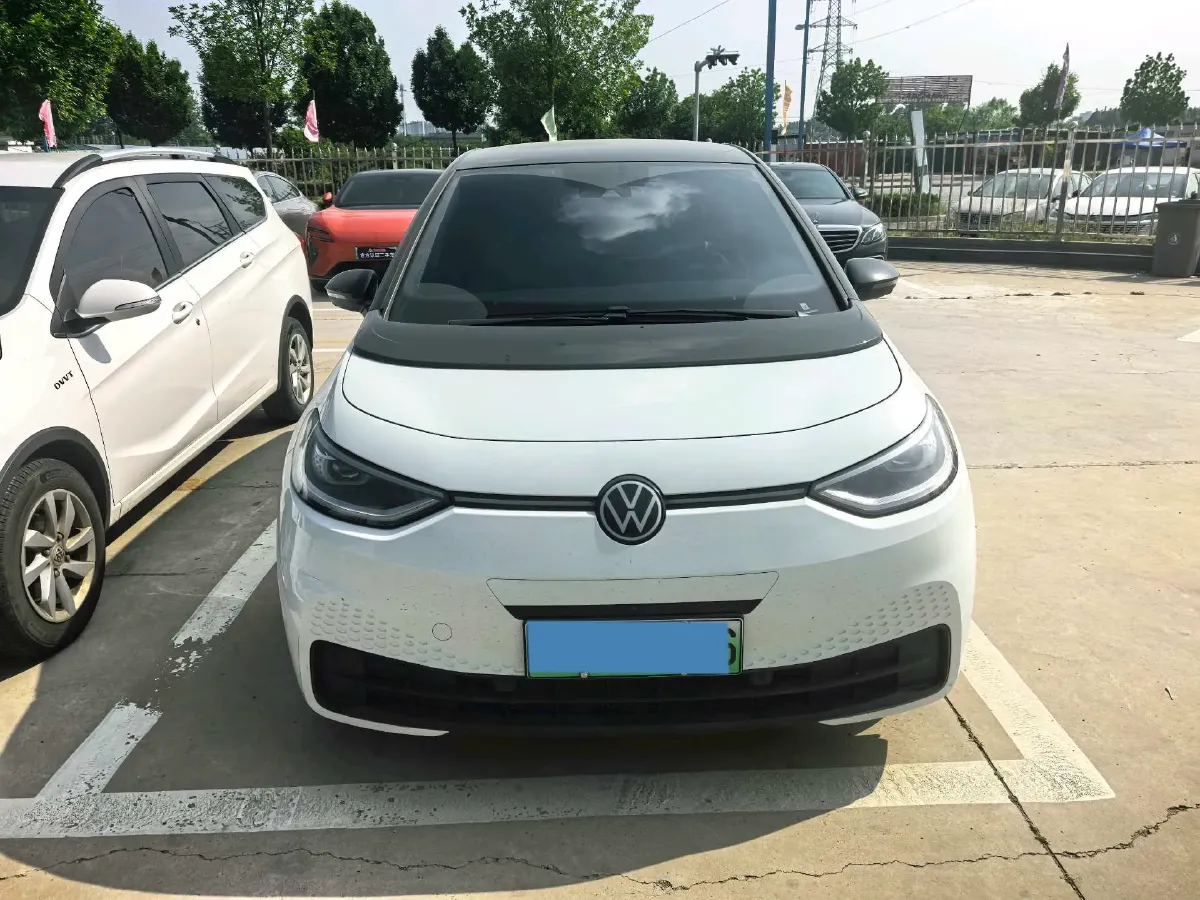 2025 Volkswagen ID.3 BEV 52.8KWH,autocango,china used car exporter,china ev exporter,chinese used car exporter,chinese used ev exporter