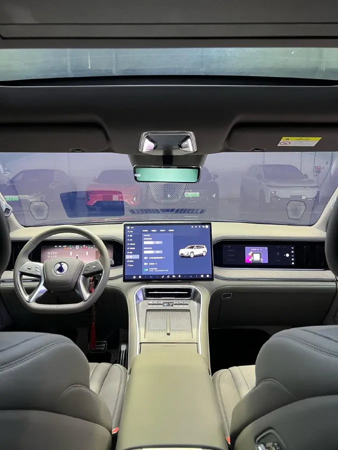 2025 Denza DenzaN9 2.0T 207HP L4 E-CVT PHEV,autocango,china used car exporter,china ev exporter,chinese used car exporter,chinese used ev exporter