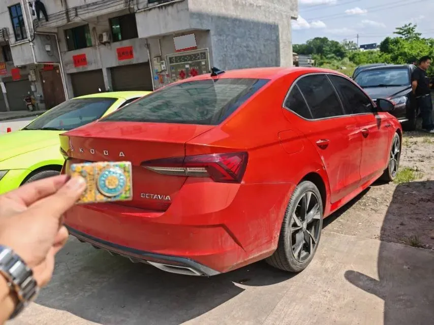 2021 Skoda Octavia 1.4T 150HP L4 7DCT,autocango,china used car exporter,china ev exporter,chinese used car exporter,chinese used ev exporter
