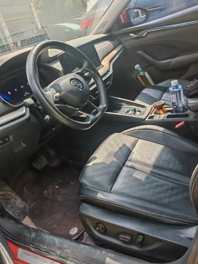 2021 Skoda Octavia 1.4T 150HP L4 7DCT,autocango,china used car exporter,china ev exporter,chinese used car exporter,chinese used ev exporter