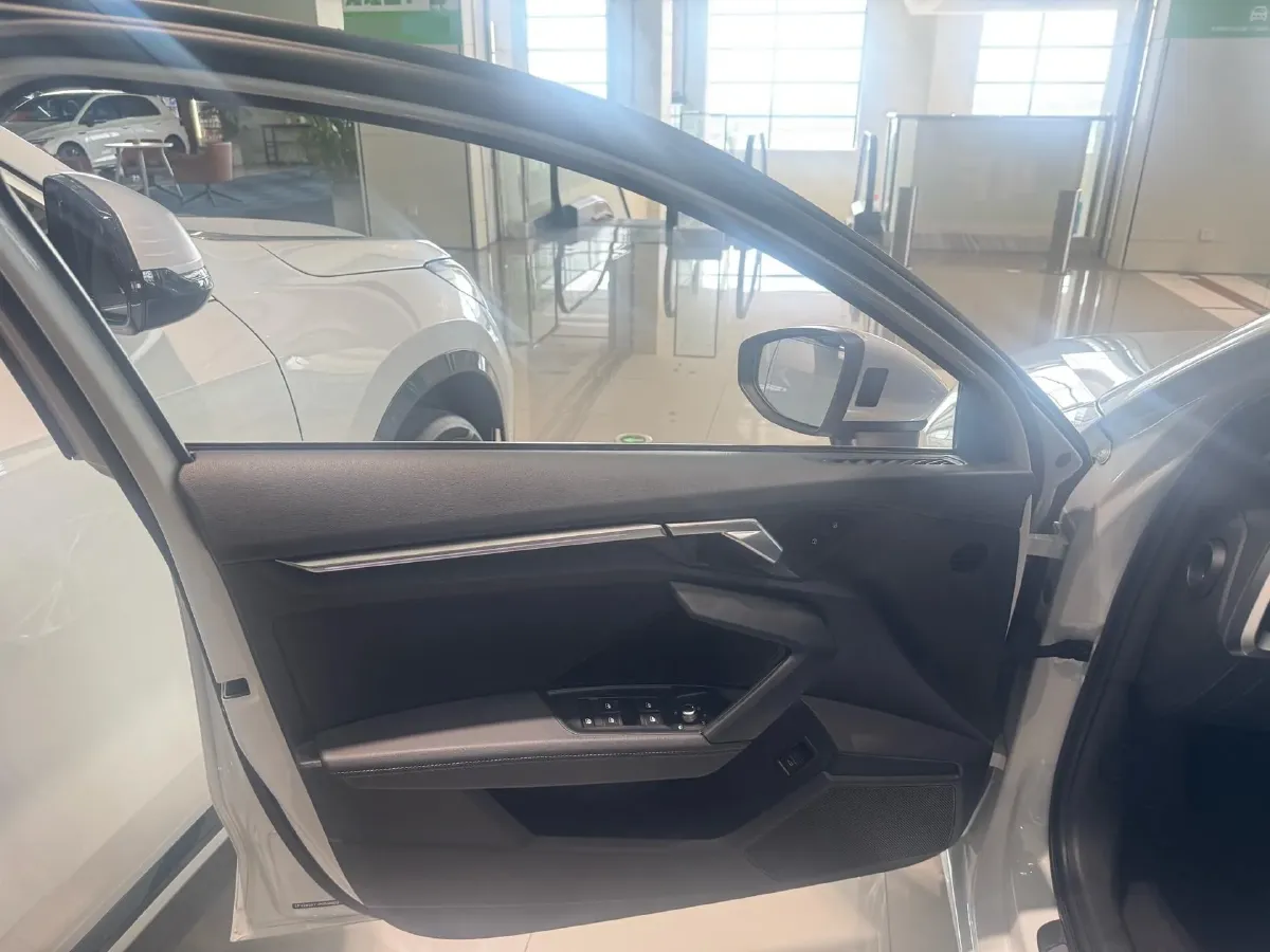 2023 Audi A3 1.4T 150HP L4 7DCT,autocango,china used car exporter,china ev exporter,chinese used car exporter,chinese used ev exporter