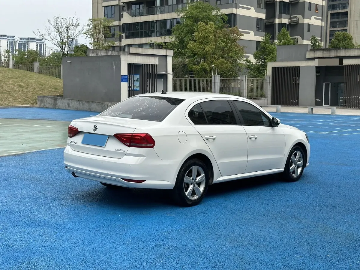 2017 Volkswagen Lavida 1.6L 110HP L4 6AT,autocango,china used car exporter,china ev exporter,chinese used car exporter,chinese used ev exporter