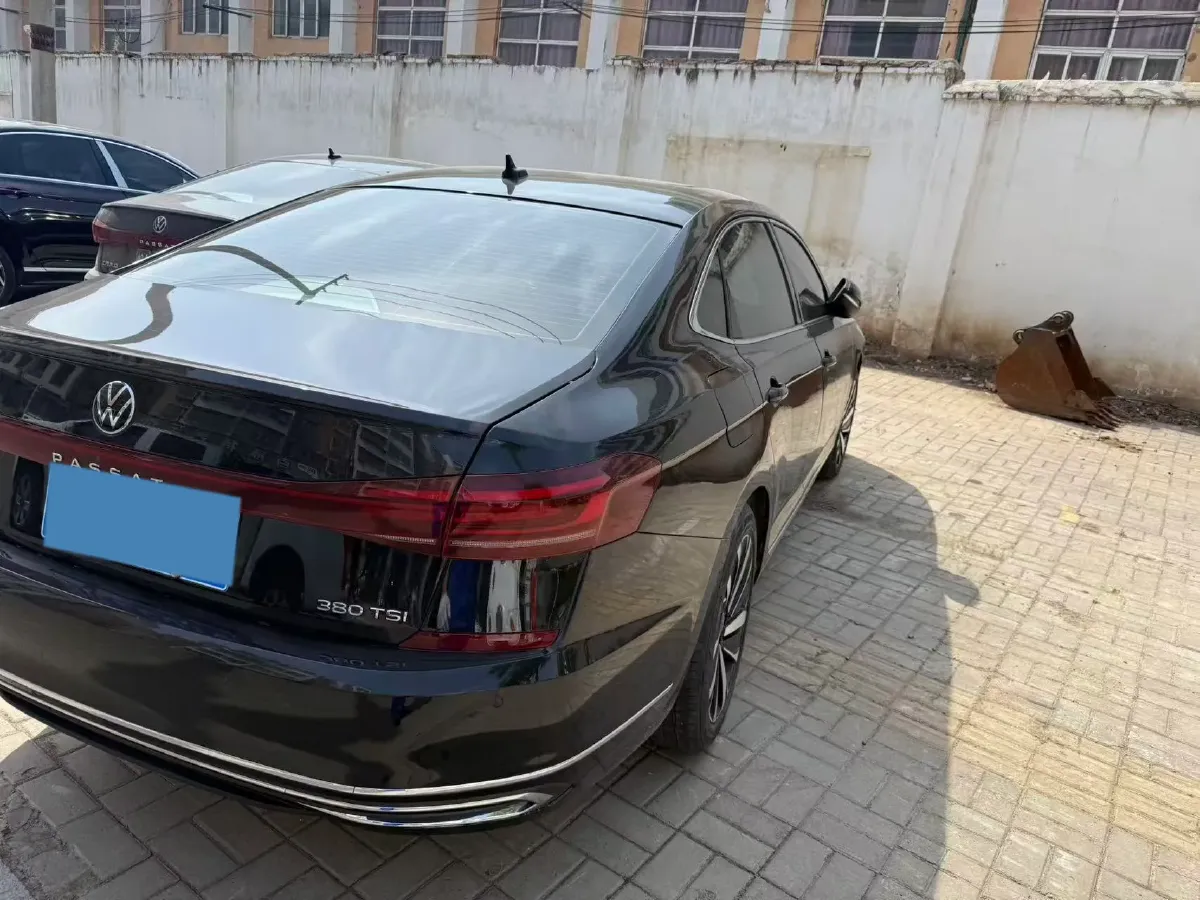 2025 Volkswagen Passat 2.0T 220HP L4 7DCT,autocango,china used car exporter,china ev exporter,chinese used car exporter,chinese used ev exporter