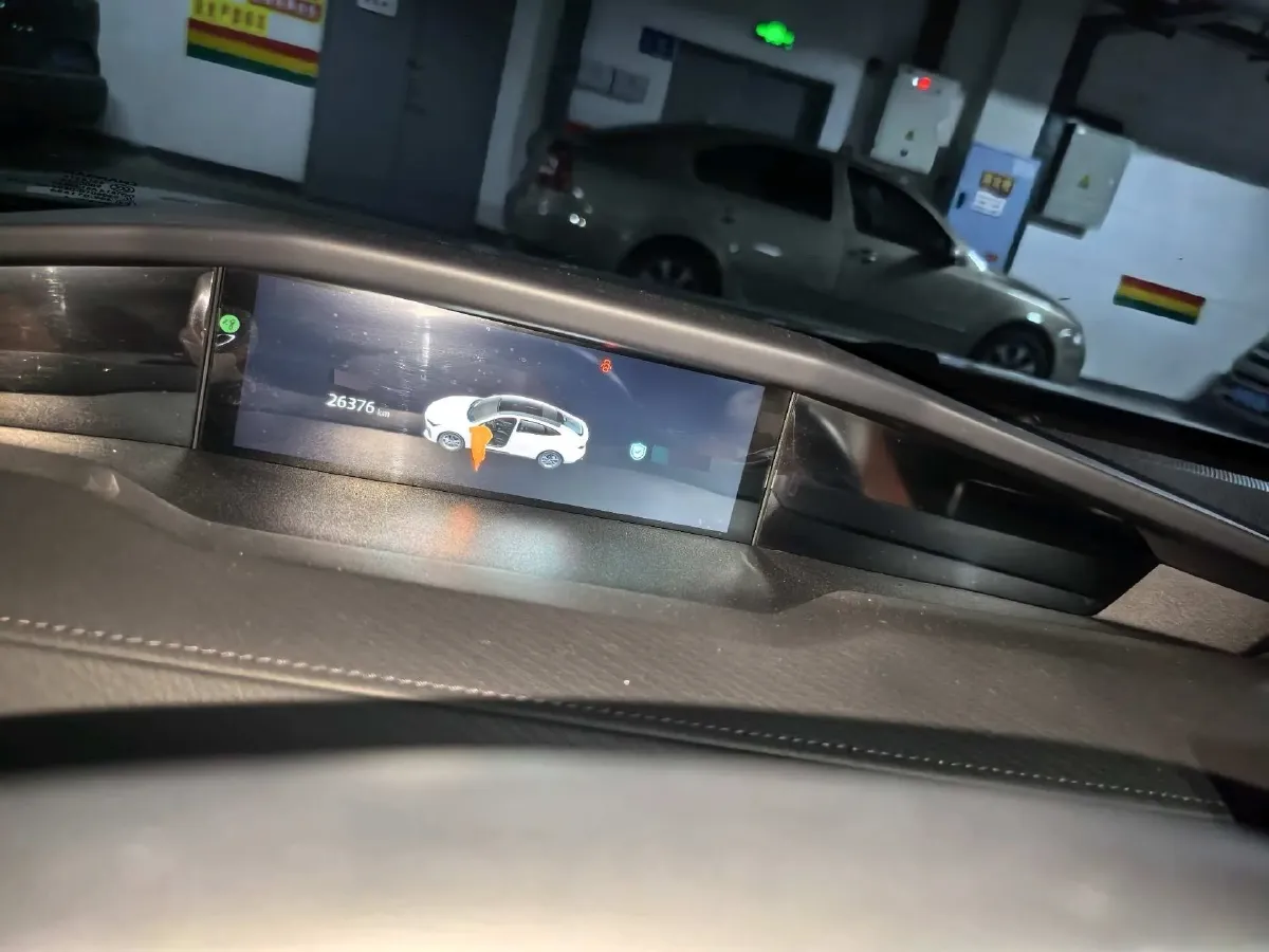 2023 ChangAn UNI-V 1.5T 188HP L4 7DCT,autocango,china used car exporter,china ev exporter,chinese used car exporter,chinese used ev exporter