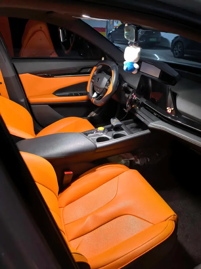 2023 ChangAn UNI-V 1.5T 188HP L4 7DCT,autocango,china used car exporter,china ev exporter,chinese used car exporter,chinese used ev exporter