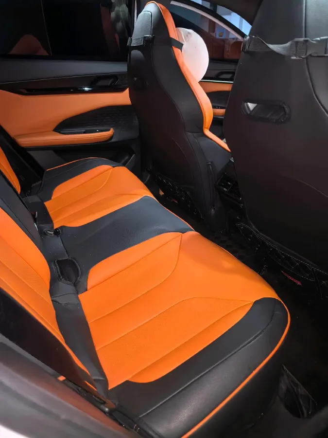 2023 ChangAn UNI-V 1.5T 188HP L4 7DCT,autocango,china used car exporter,china ev exporter,chinese used car exporter,chinese used ev exporter