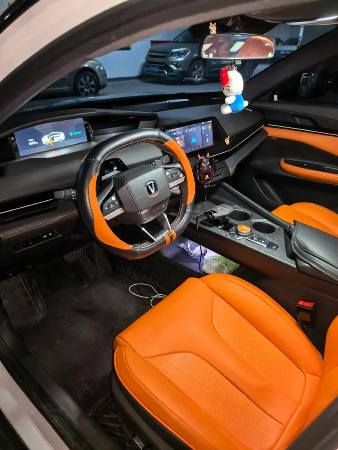 2023 ChangAn UNI-V 1.5T 188HP L4 7DCT,autocango,china used car exporter,china ev exporter,chinese used car exporter,chinese used ev exporter