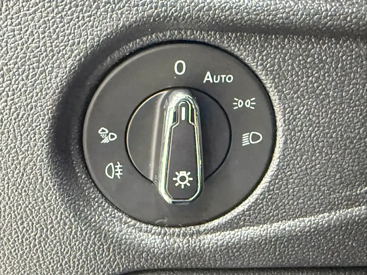 2023 Volkswagen Passat 1.4T 150HP L4 7DCT,autocango,china used car exporter,china ev exporter,chinese used car exporter,chinese used ev exporter