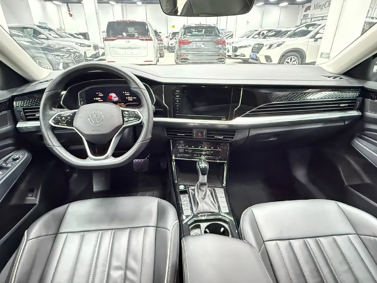 2023 Volkswagen Passat 1.4T 150HP L4 7DCT,autocango,china used car exporter,china ev exporter,chinese used car exporter,chinese used ev exporter