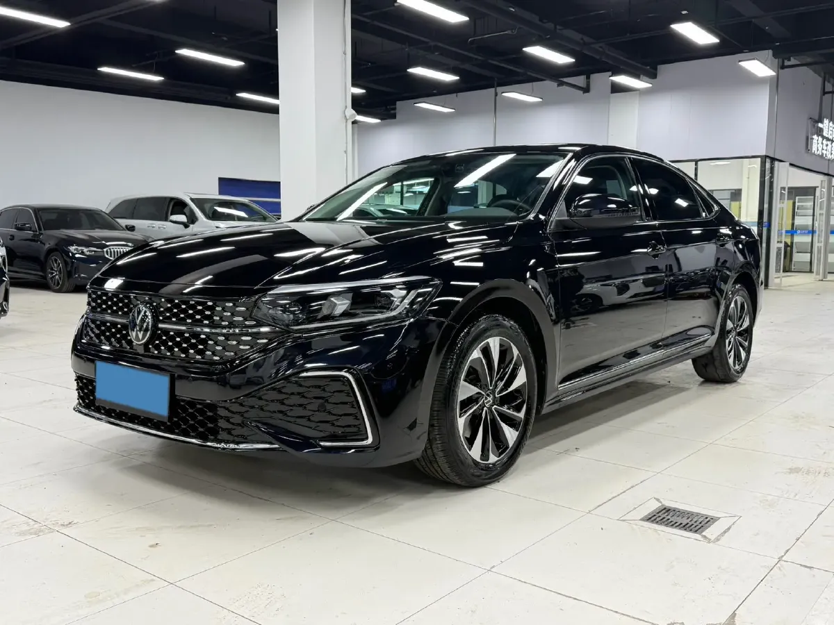 2023 Volkswagen Passat 1.4T 150HP L4 7DCT,autocango,china used car exporter,china ev exporter,chinese used car exporter,chinese used ev exporter