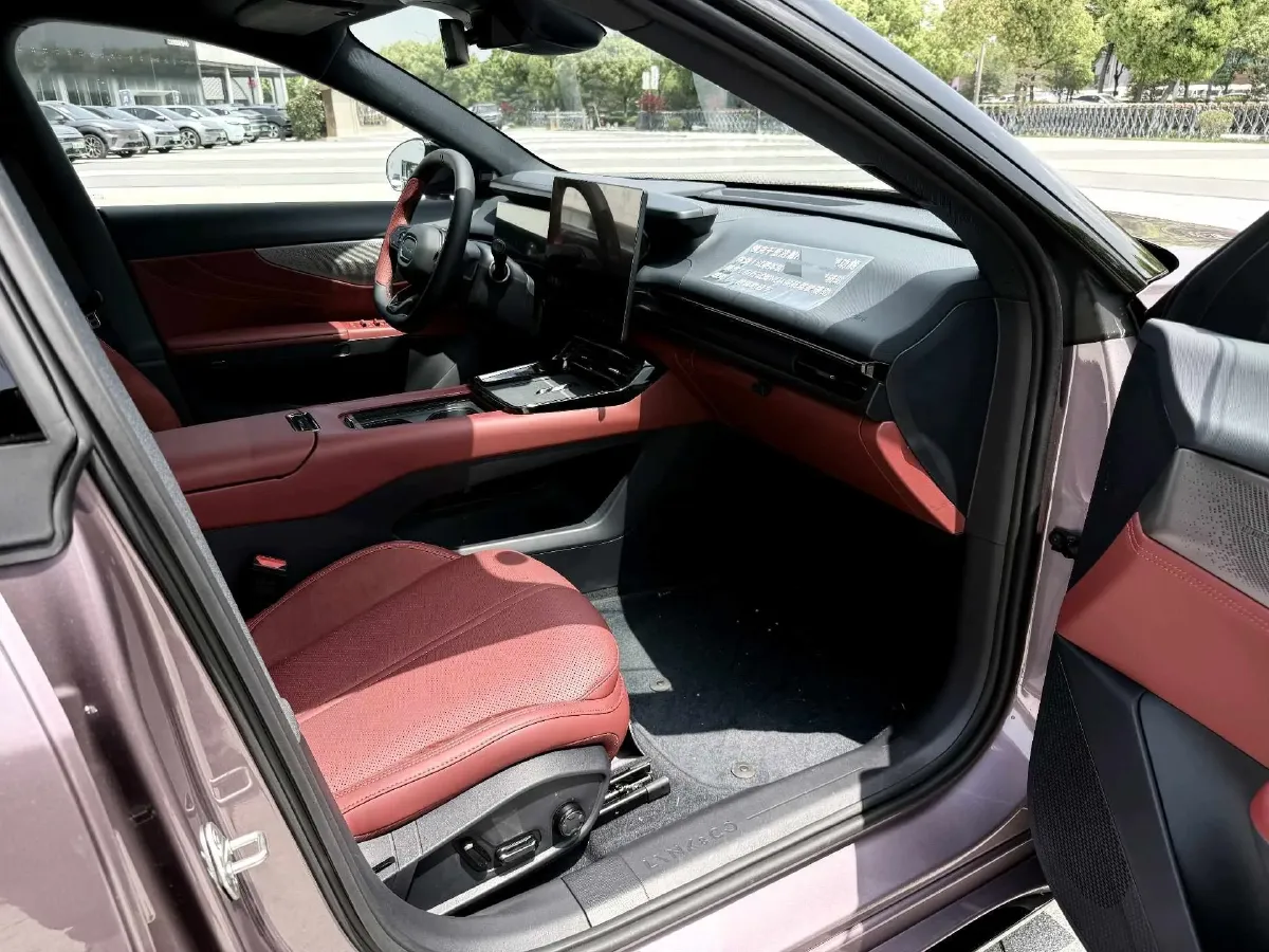 2026 LYNK&CO 07 EM-P 1.5T 163HP L4 3DHT PHEV,autocango,china used car exporter,china ev exporter,chinese used car exporter,chinese used ev exporter