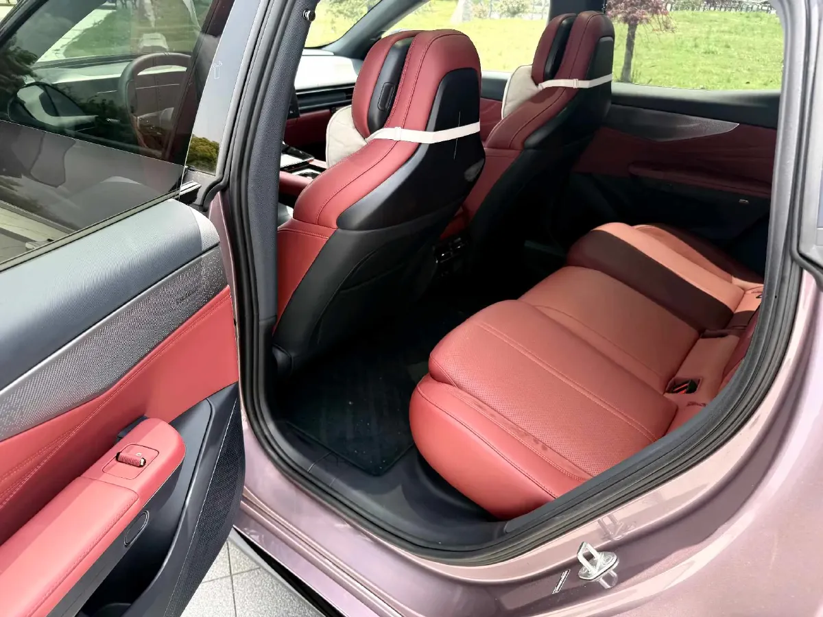 2026 LYNK&CO 07 EM-P 1.5T 163HP L4 3DHT PHEV,autocango,china used car exporter,china ev exporter,chinese used car exporter,chinese used ev exporter