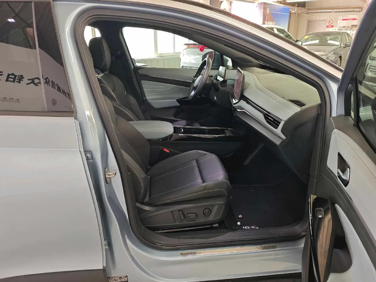 2025 Volkswagen ID.4 X BEV 52.8KWH,autocango,china used car exporter,china ev exporter,chinese used car exporter,chinese used ev exporter