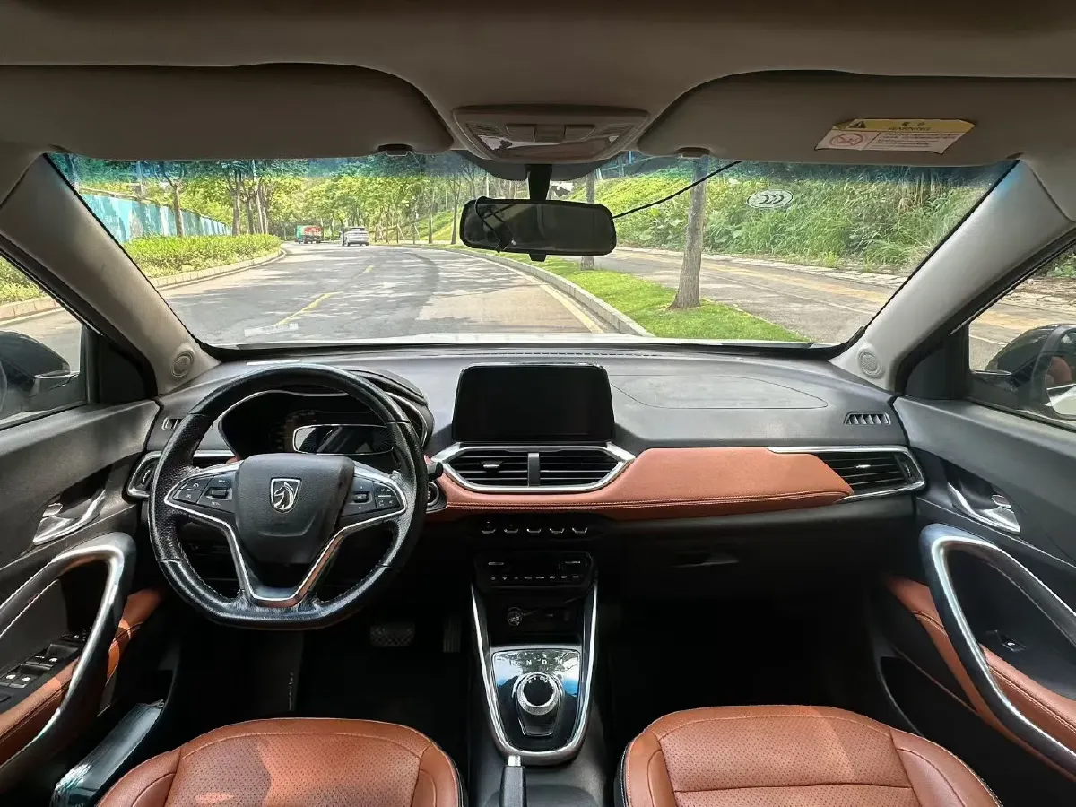 2017 HaiMa S5 Young Edition 1.6L 122HP L4 5MT,autocango,china used car exporter,china ev exporter,chinese used car exporter,chinese used ev exporter