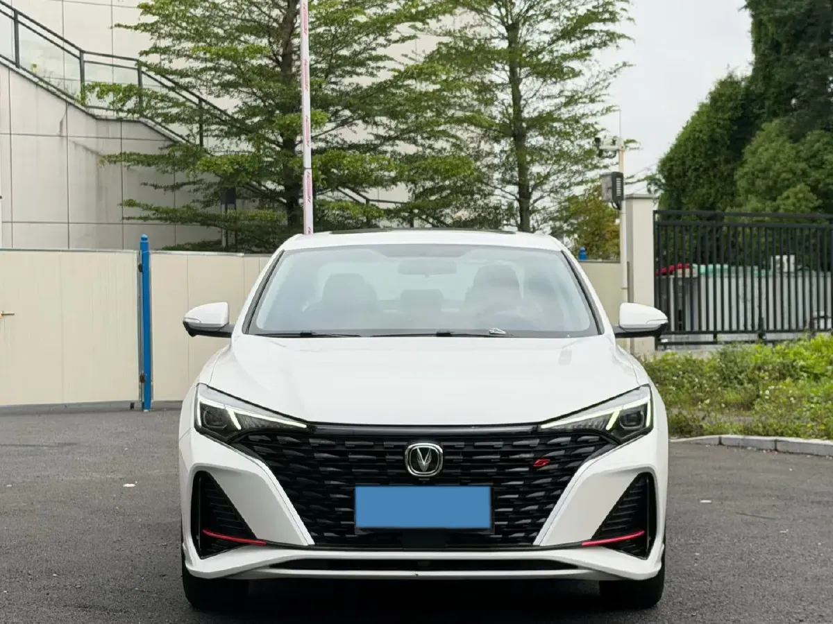 2023 ChangAn Eado 1.4T 160HP L4 7DCT,autocango,china used car exporter,china ev exporter,chinese used car exporter,chinese used ev exporter