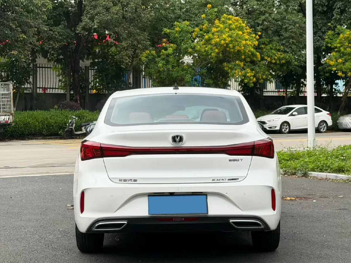 2023 ChangAn Eado 1.4T 160HP L4 7DCT,autocango,china used car exporter,china ev exporter,chinese used car exporter,chinese used ev exporter